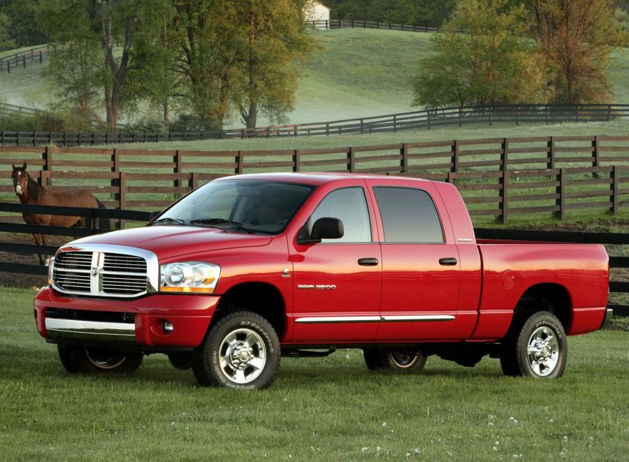  Dodge Ram 2500 Mega Cab 2006 года  (фото 10 из 35)